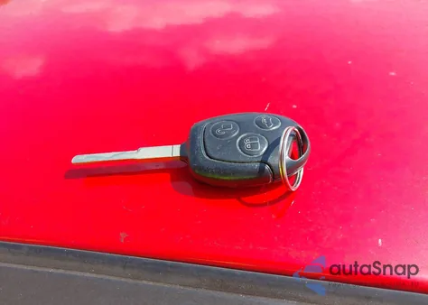 2014 Ford Fiesta Se z USA, uszkodzony, nr VIN 3FADP4BJ0EM205306